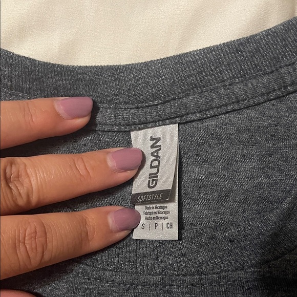 Adult Small Gray Graphic T-Shirt - Picture 2 of 3